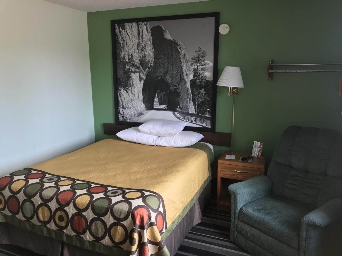 Super 8 By Wyndham Airport I90 Otel Sioux Falls Dış mekan fotoğraf